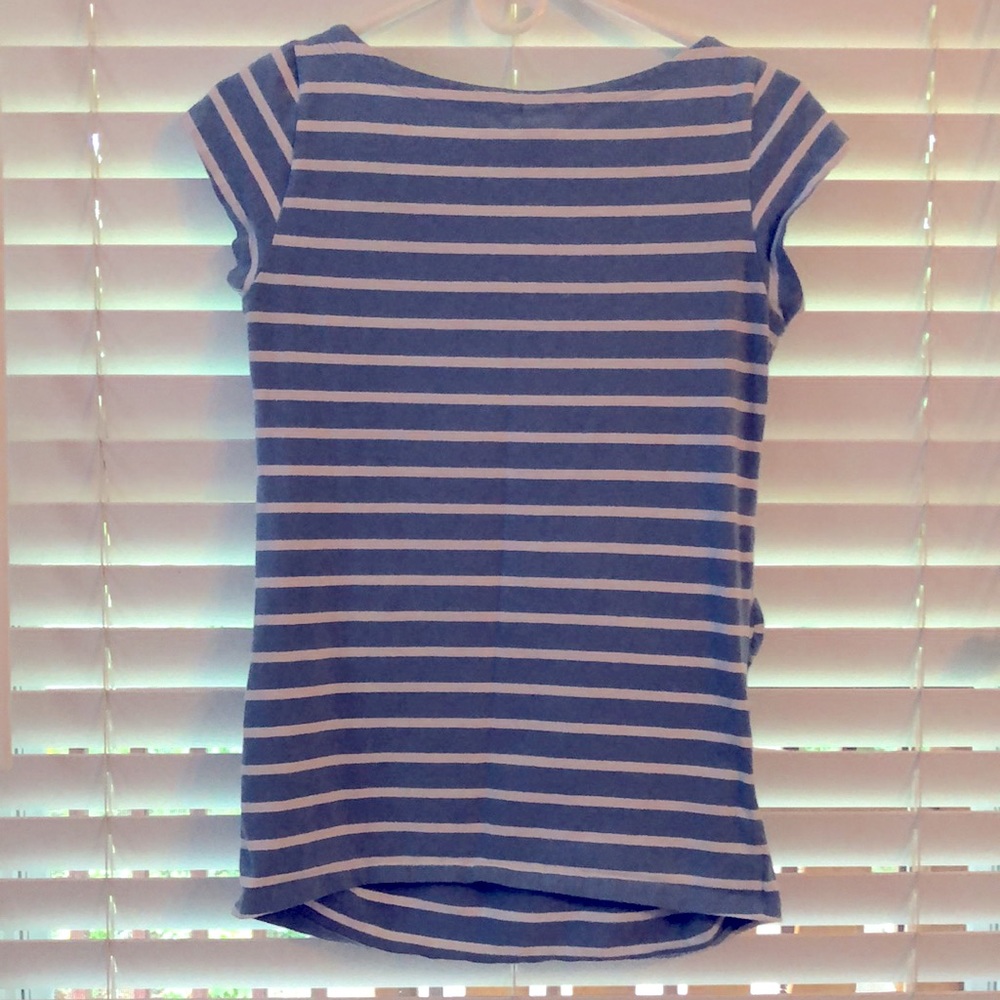 H&M maternity top - Picture 2 of 4